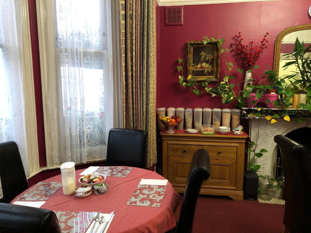 St. James'S Guest House London Bagian luar foto