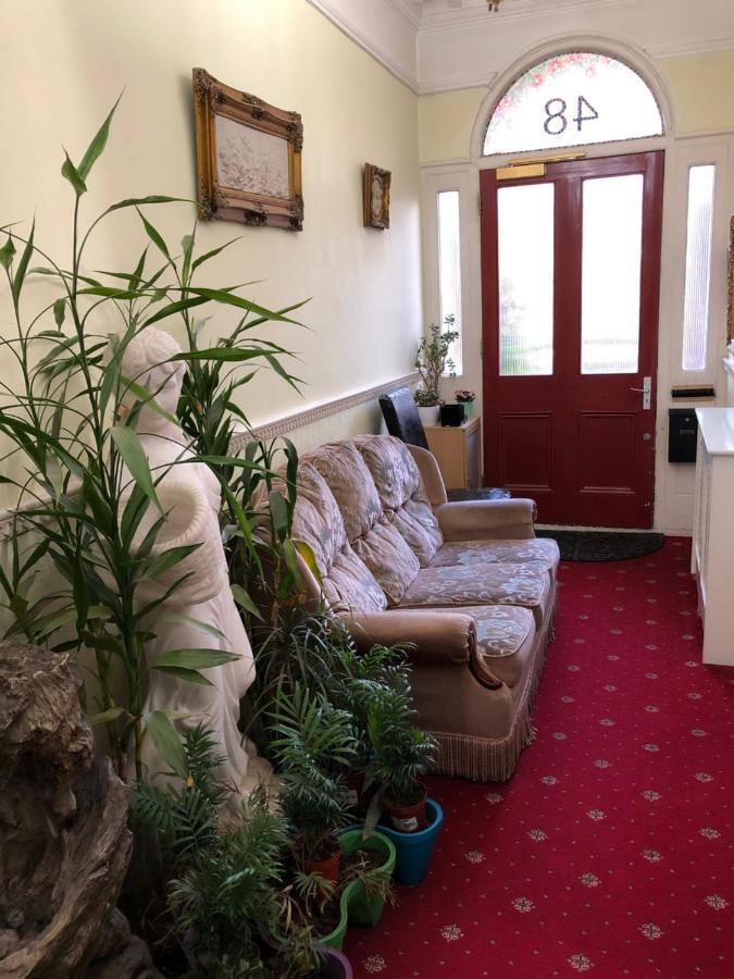 St. James'S Guest House London Bagian luar foto
